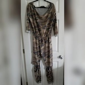 Camo Jumpsuit XL